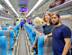 Kereta Api jadi Pilihan Moda Transportasi Wisman