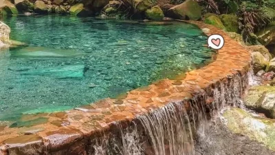 Indahnya Lembah Tepus di Gunung Salak, Biru Jernihnya Air Buat Wisatawan Terpukau
