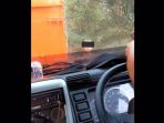 Viral Seorang Bocah Palak Supir Truk, Nekat Banget!