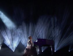 Putri Ariani Nyanyi ‘I Still Haven’t Found What I’m Looking For’ di AGT, Simon: Saya Agak Kehabisan Kata