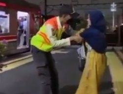 Video Viral Seorang Ibu Ingin Buang Bayinya di Rel Stasiun Pasar Minggu, Ini Kebenarannya