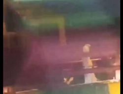 Viral, Hantu ‘Pocong’ Gentayangan di Bogor
