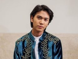Pakai Syal Palestina Pas Nyanyi Lagu Justin, Iqbaal Ramadhan Minta Maaf