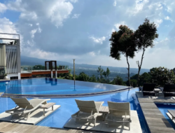 The Pointe Resort & Resto Full Book di Tahun Baru