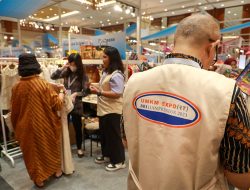 Produk Anyaman Dapat Peluang Business Matching di UMKM EXPO(RT) BRILIANPRENEUR 2023