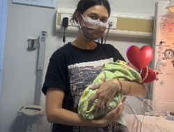Viral, Nana Mirdad Selamatkan Bayi yang Dibuang Dekat Rumahnya