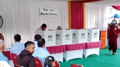 Capres Prabowo Nyoblos di TPS 33 Kabupaten Bogor