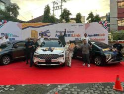 Beri Apresiasi! BRI Bagikan Mobil Kepada Agen BRILink Berprestasi