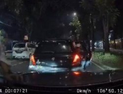 Viral, Pengrusakan Mobil di Stadion Pakansari Bogor, Pelakunya Diburu Polisi