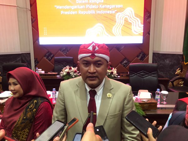 Rapat Paripurna Terakhir Periode 2019-2024, Ketua DPRD Rudy Susmanto Minta Maaf