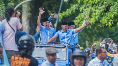 Dikawal Bima Arya, Ribuan Pendukung Dedie-JM Hantarkan Daftar ke KPU Kota Bogor