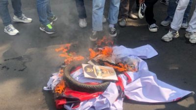 Mahasiswa dan PKL Puncak Minta Asmawa Tosepu Dipulangkan ke Kendari