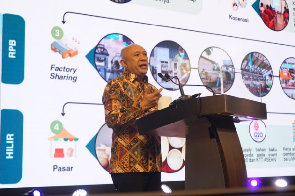 MenKopUKM Ajak Iwapi Dorong UMKM Perempuan Terhubung ke Rantai Pasok Global