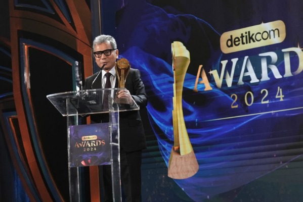 Direktur Utama BRI Sunarso Dinobatkan Sebagai CEO of The Year, BRI Raih 2 Penghargaan Bergengsi Pada detikcom Awards 2024