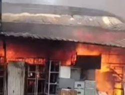Kebakaran Hebat di Bogor, Hanguskan Lapak Barang Bekas
