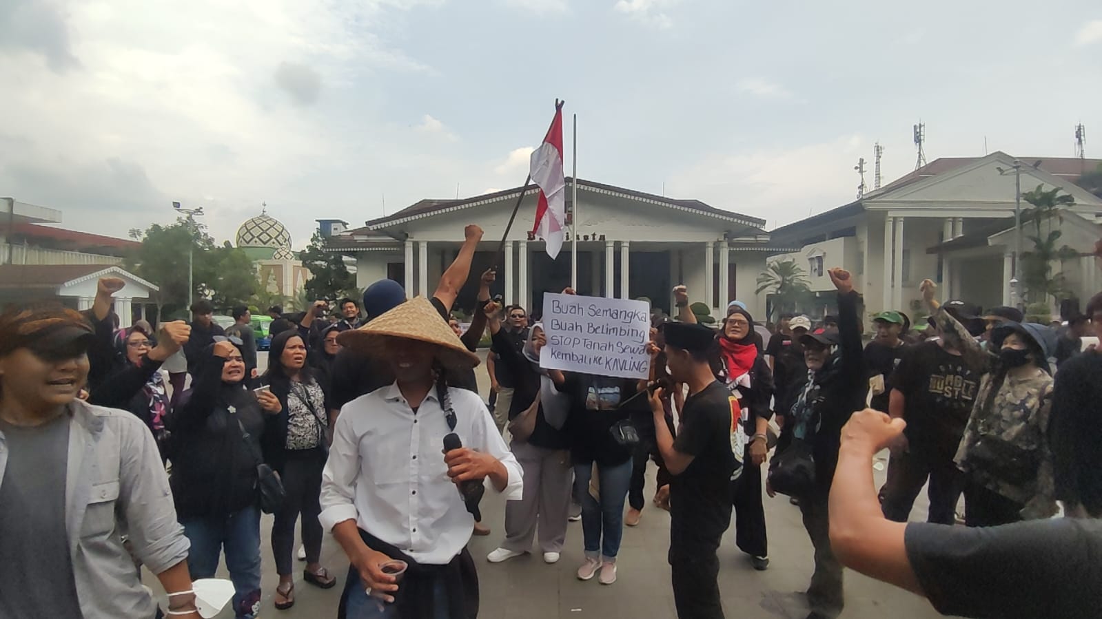 Warga Demo Balaikota Bogor, Tuntut Status Tanah