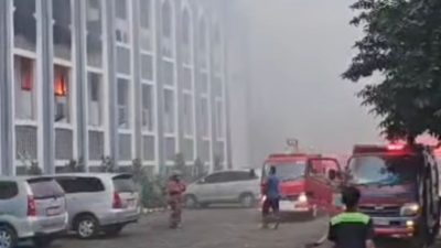 Gedung Rektorat UIN Jakarta Kebakaran