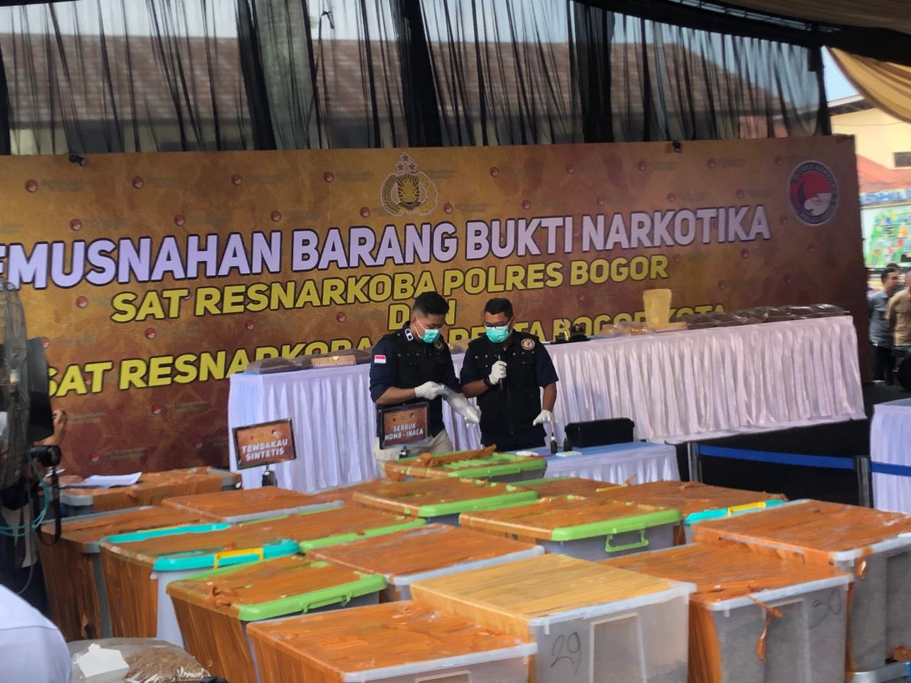 Polda Jabar Musnahkan 1 Ton Narkoba di Polres Bogor