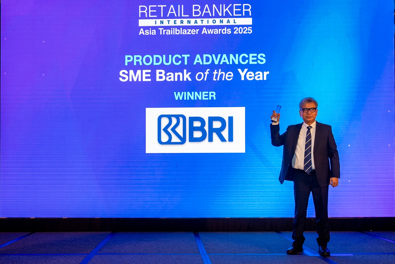Berhasil Jaga Fundamental Kinerja dan Fokus di UMKM, BRI Raih 5 Penghargaan di Retail Banker International Asia Trailblazer Awards